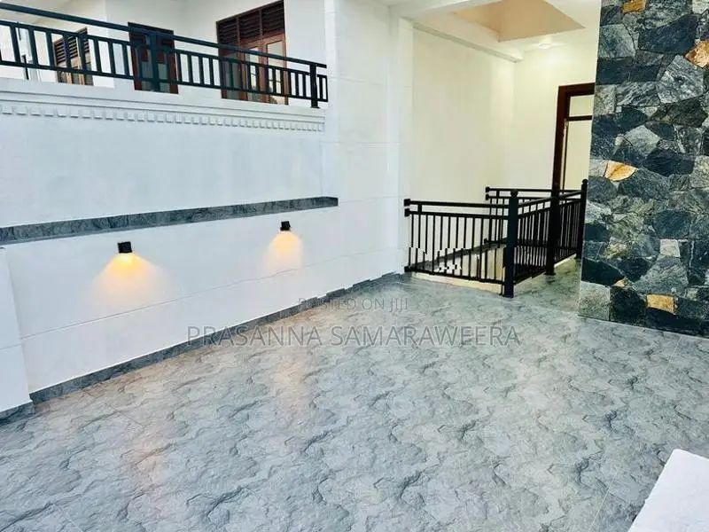 Newly Built House for Sale in Piliyandala