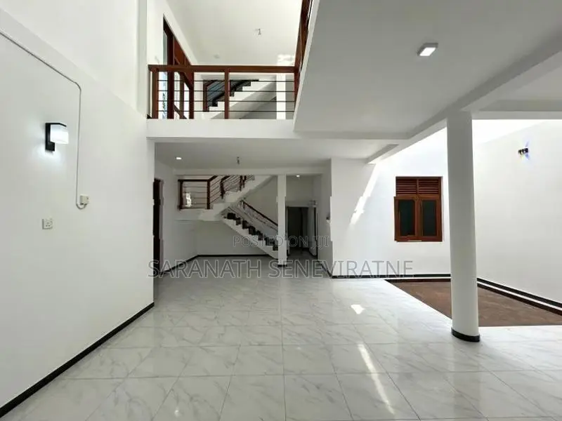 House in Panadura River Side Park Residencies