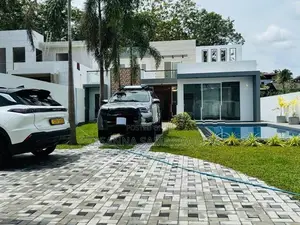 නව ගෘහ නිර්මාණ ශිල්පයට ඉදිවුන දෙමහල් නිවස විකිණීමට piliyandala
