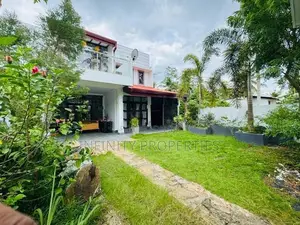 (AFA642) 02 Story House With 10.5 P Sale At Aturugiriya