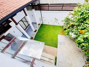 (AFA644) New 03 Storey Luxury House with 20p Sale at Pitakotte