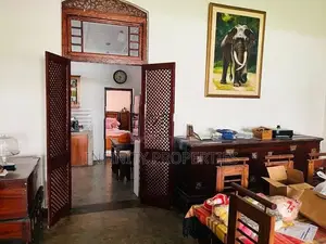 (AFA647)19 P Land With Antic Type Good House For Sale At Colombo 04