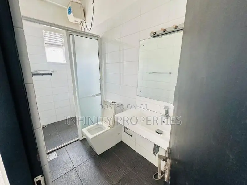 03 Story House Sale At Madiwela Ebuldeneya Nugegoda