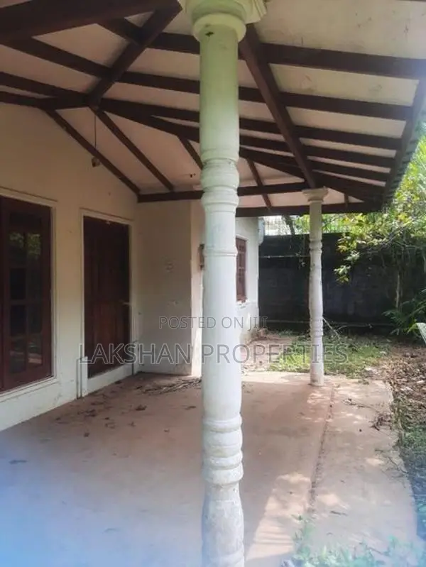 Land For Sale In Raththanapitiya