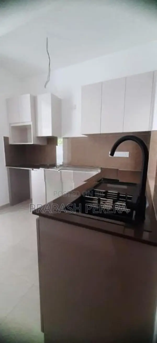 Brand New House for Sale Kahathuduwa Canterbury