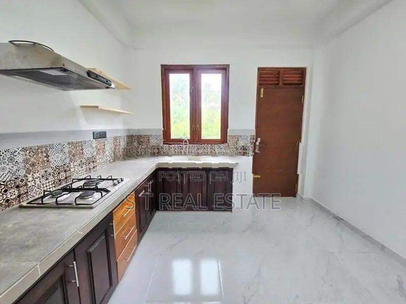 Brand New 3 Storey House for Sale in Jayaliyagama, Kottawa