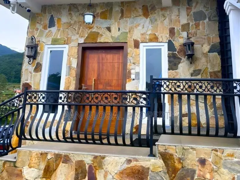 Hotel for Sale in Nuwara Eliya
