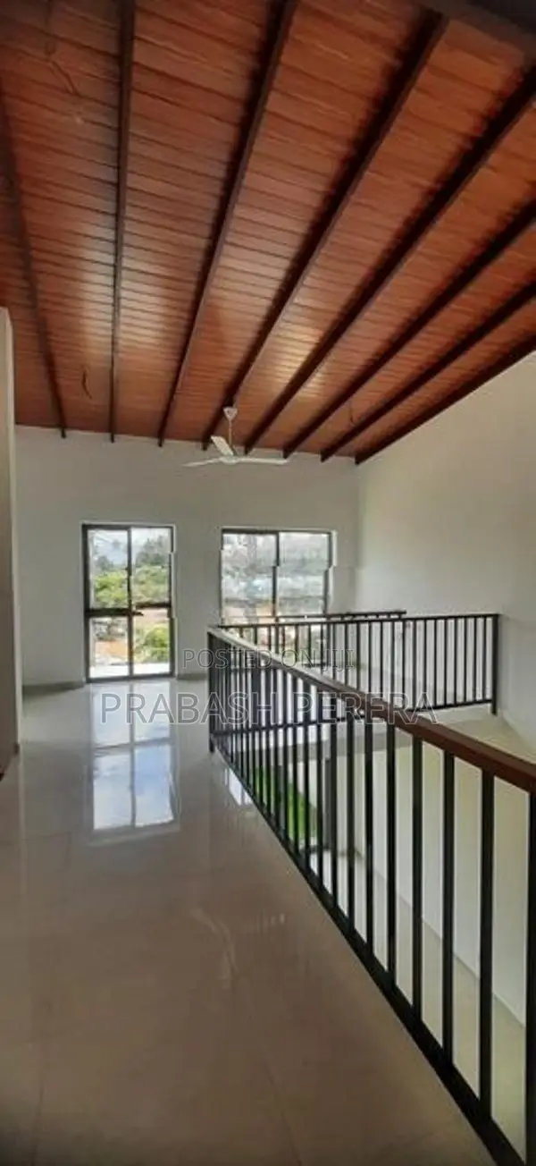 Brand New House for Sale Kahathuduwa Canterbury