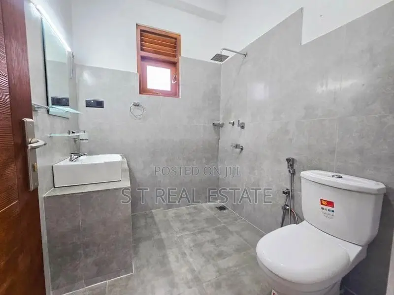 Brand New 3 Storey House for Sale in Jayaliyagama, Kottawa