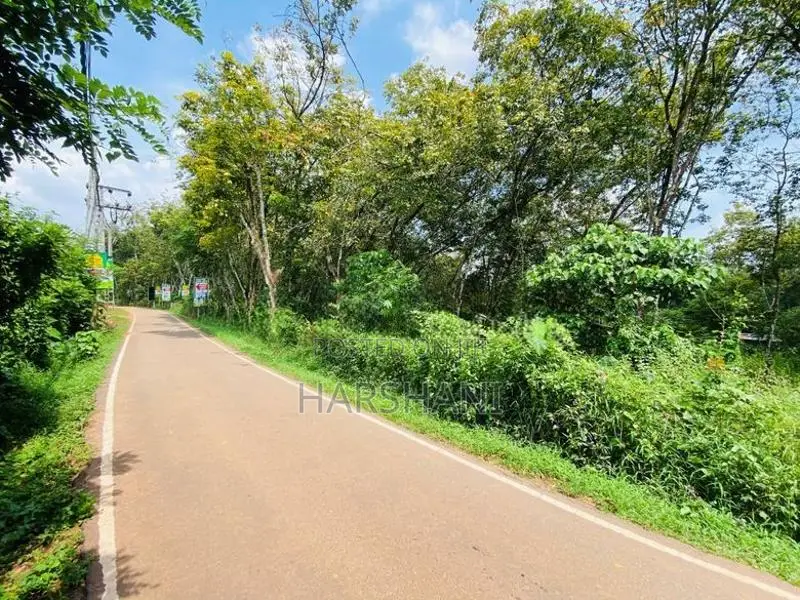 4 acres Rubber Land AT Kiriwattuduwa,Close to Tech City, HOMAGAMA