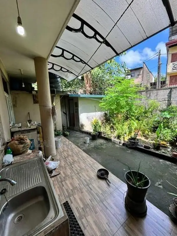 Peliyagoda : 4BR (6.1P) House for Sale
