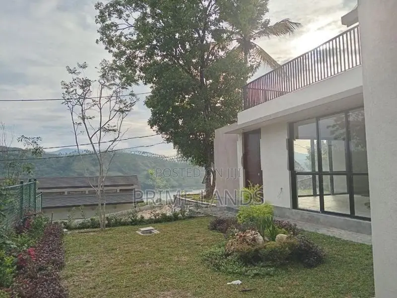 Ready Your Deram Kandy Victoria Reservoirs House for Sale