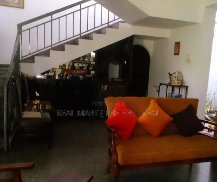 Colombo 5 : 3BR (17.5P) House for Sale