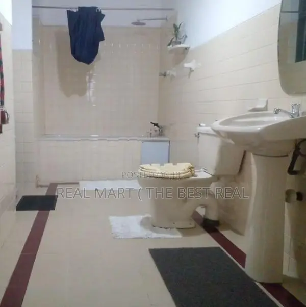 Colombo 5 : 3BR (17.5P) House for Sale