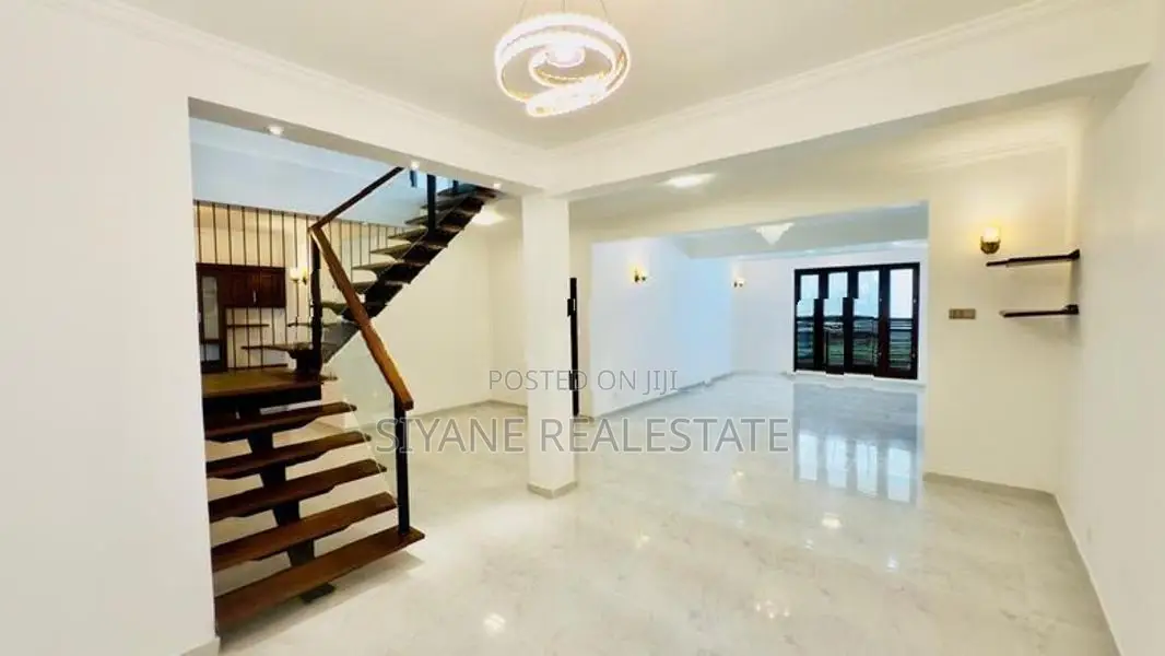 Modern House for Sale in Thalawathugoda