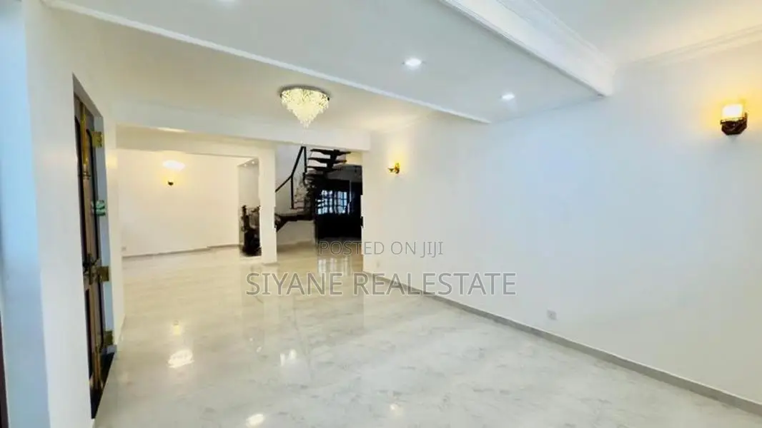 Modern House for Sale in Thalawathugoda