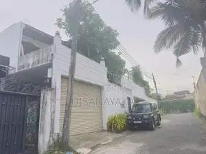 super luxury house for sale in koswatte Ds208070