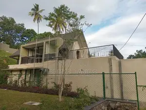 Kandy Victoria Reservoirs luxury Holidays