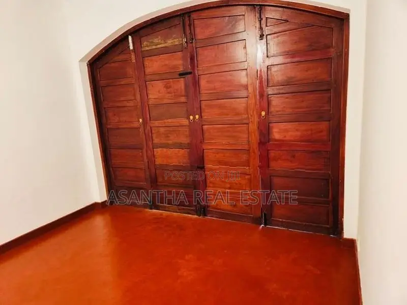 (AF373) 23.5 P With 02 Story House Sale At Nugegoda
