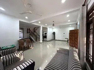 2 Storied House in Padukka-Meepe