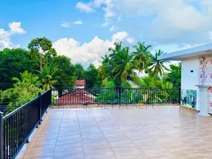 Three story house for sale in kadawatha