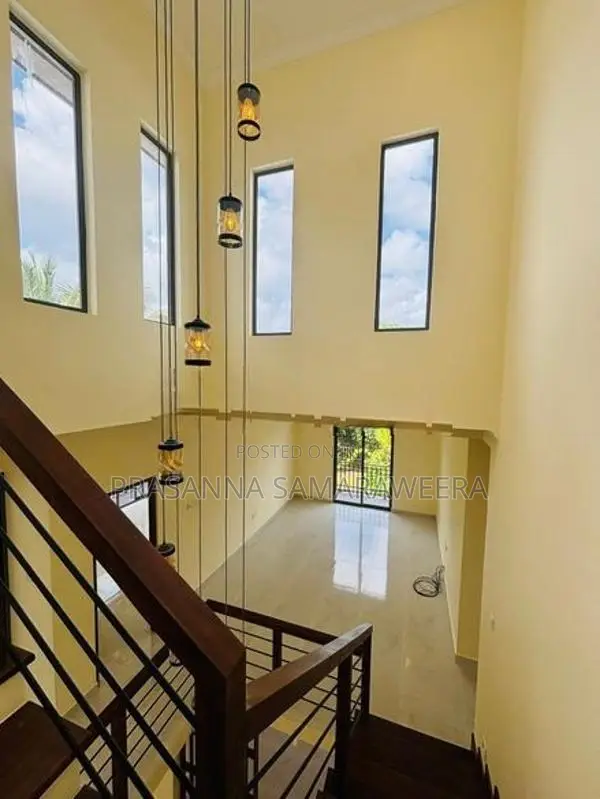 New solid Modern super luxury House-piliyandala
