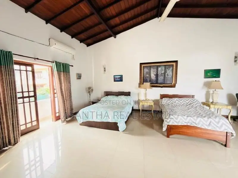 (AF376) Stunning two story house for sale in Nugegoda