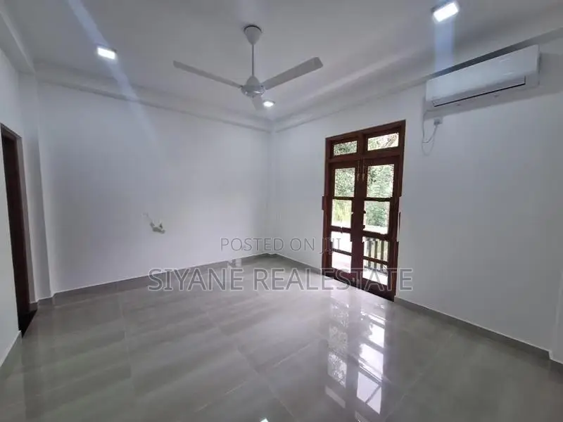 Brand New House for Sale in Boralesgamuwa