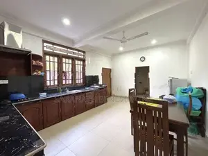 2 Storied House in Padukka-Meepe