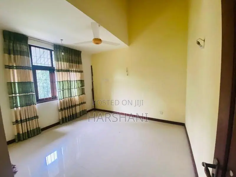 Single Storey House with 2 Annex for Sale Malabe Town