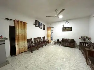 House in Kalutara North - 600 meters Away Gall Rd & Beach Tourist Dema