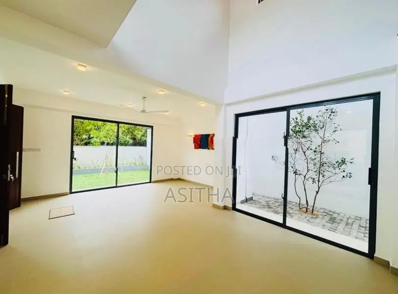 New Luxury House Piliyandala