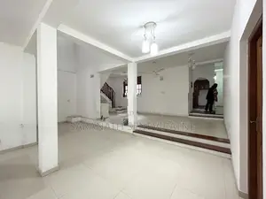 Solid House in Ethul Kotte Built 17.5 Perches of Land Extent For Sale