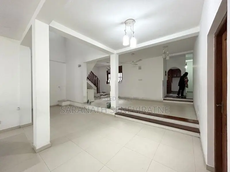 Solid House in Ethul Kotte Built 17.5 Perches of Land Extent For Sale