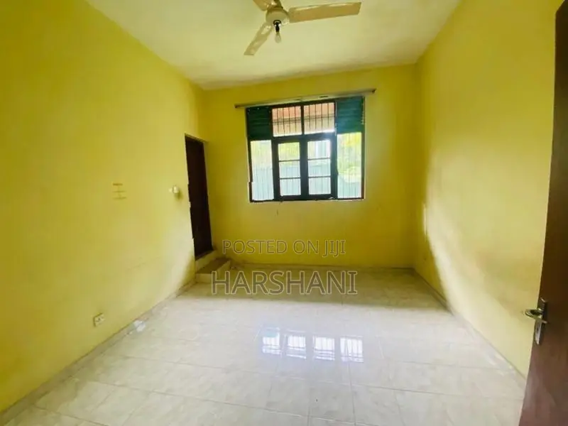 Single Storey House with 2 Annex for Sale Malabe Town