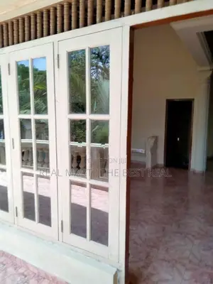 Horana : 7BR (20P) Two separate houses for Sale