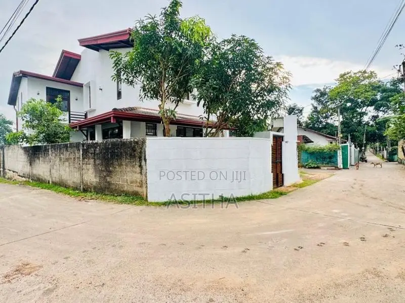 Two Storey House Boralesgamuwa