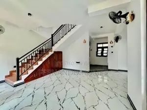 Nicely Done Upstairs Full Completed House for Sale in Negombo
