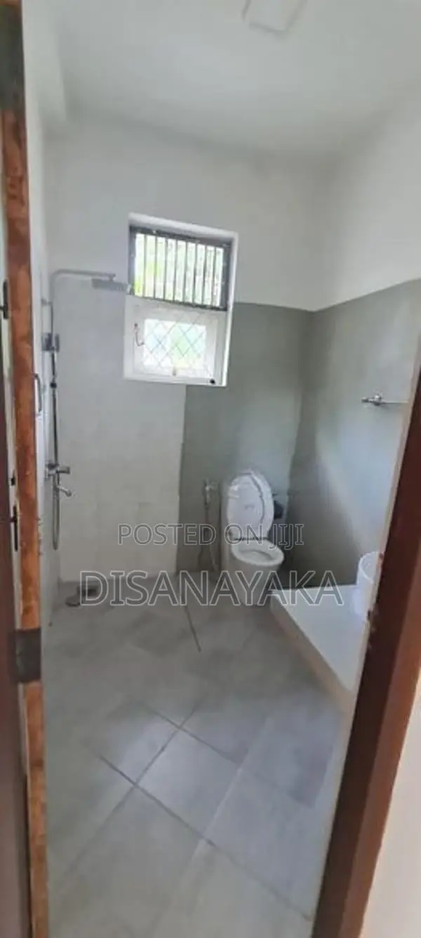 Two Storey House for Sale in Nugegoda Ds20344