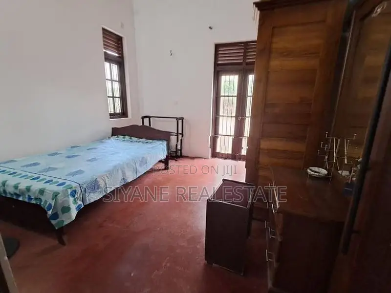 Brand New House for Sale in Thalawathugoda