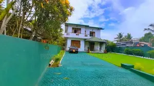 20 Perches / Bungalow Type Two Storied House in Piliyandala