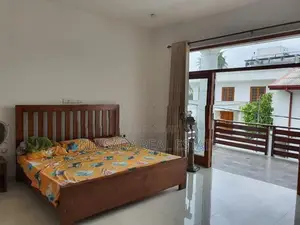 Luxury 3-Storey 4BR House for Lease in Capital Kingdom Thalawathugoda