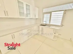 House for Sale in Colombo 04 [HS 12]