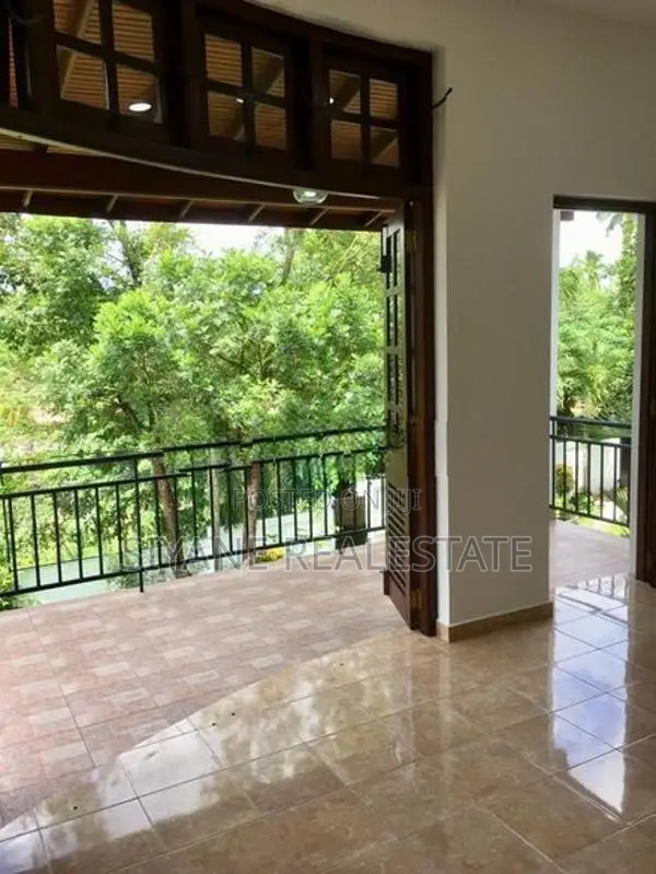 Modern House for Sale in Thalawathugoda