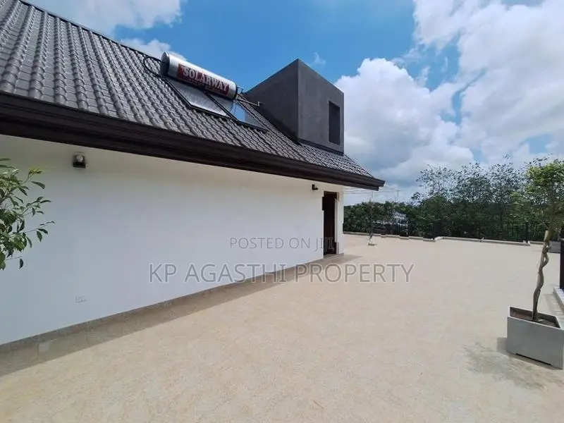 super luxury house for sale in thalawathugoda