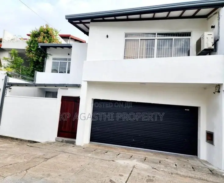 kotte bird park luxury house for sale