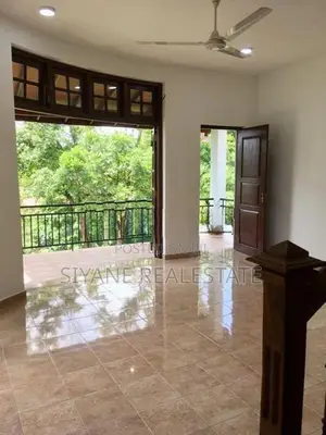 Luxury House for Sale in Thalawathugoda
