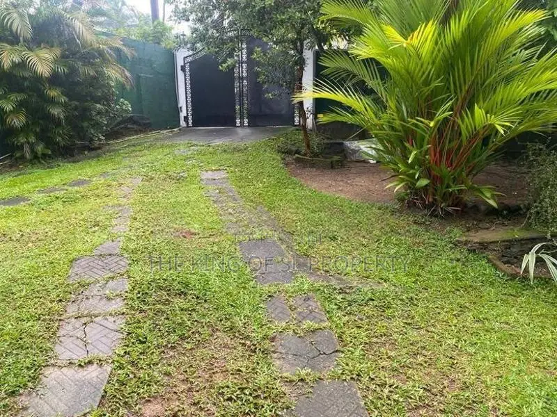 House for sale in Kadawatha