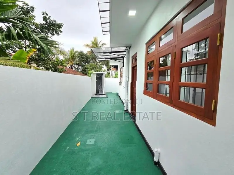 Newly Luxury 3 Story House For Sale In Boralesgamuwa