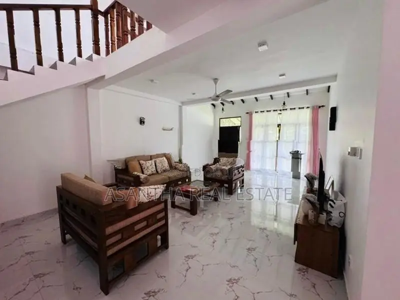 (AF441) 02 Story House With 10.5 P Sale At Aturugiriya